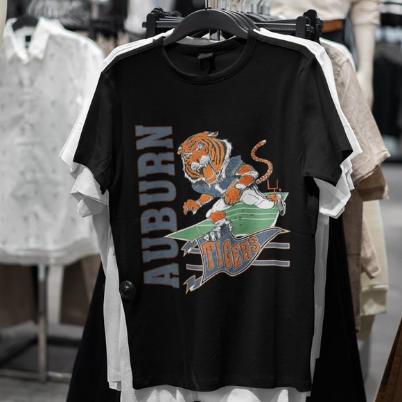 Vintage Auburn Tigers T-shirt, Auburn Tigers Shirt, College tee - Picture 1 of 3